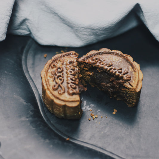 Lava Earl Grey Chocolate Mochi Mooncake