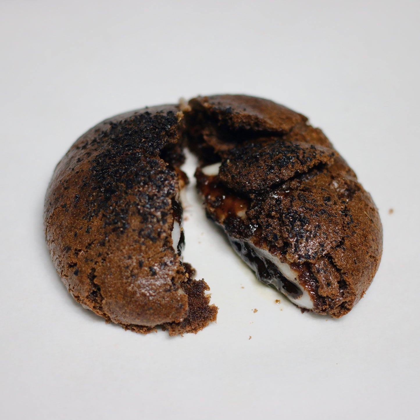 Lava Pu'er Chocolate Mochi Cookie